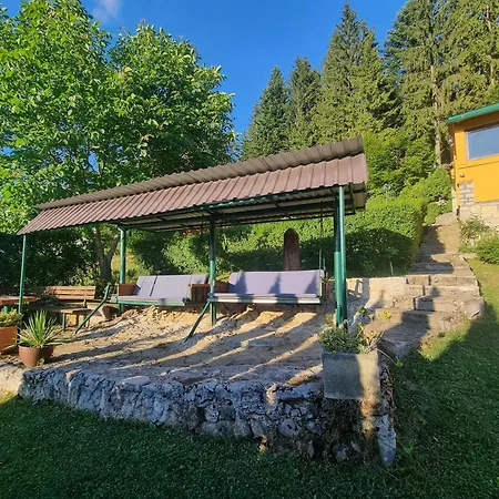 Forest Semesterbostad Vlasic